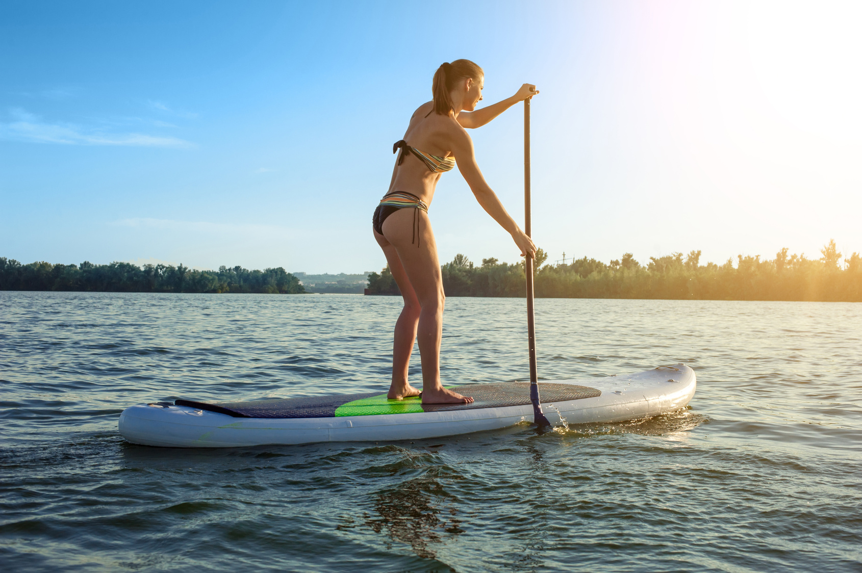 9 Reasons to Take Up Paddle Boarding in 2017